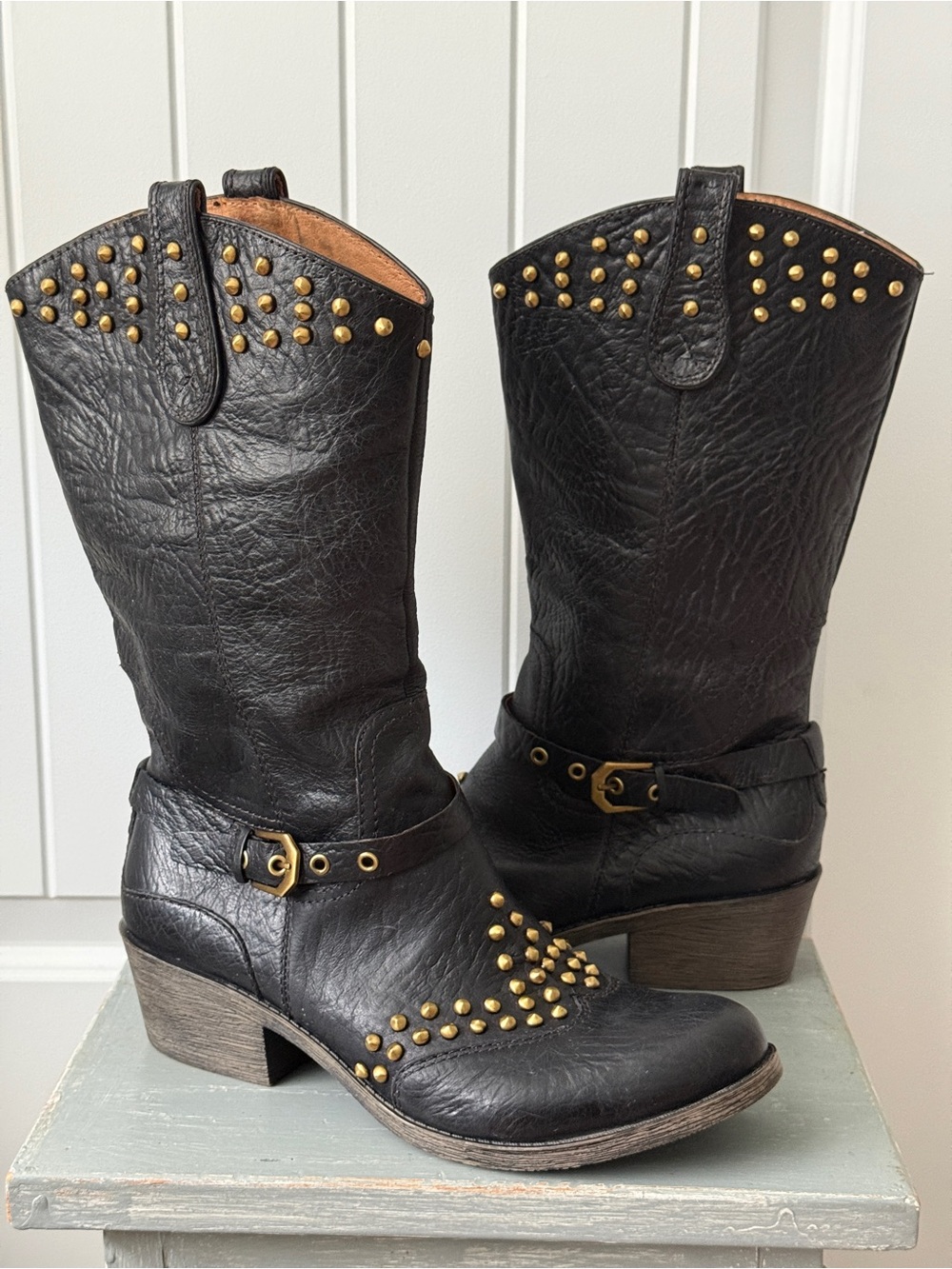 Naya Women’s "Sable" Black Leather Western Boots with Studs Size 8.5 M